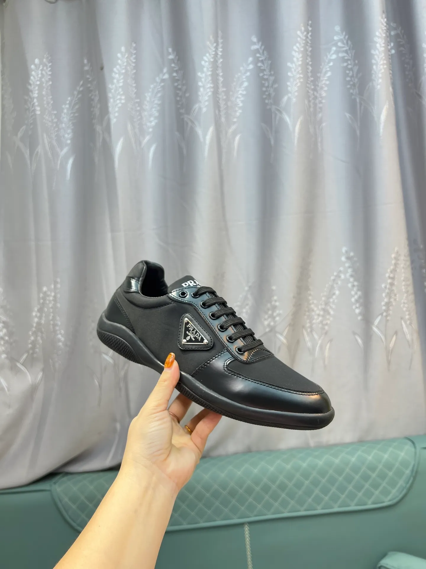Men's men's shoes 💰440 [PRADA—Prada] 2025 latest model 🙈original replica! 👟👟👟Available here. The workmanship is top-notch. The upper is made of Italian 🇮🇹Imported calfskin. ❗️Breathable genuine leather lining @Suitable for travel. The original version has an enlarged engraved sole, making it suitable for all kinds of travels, showing low-key luxury. Size: 38-44 yards
